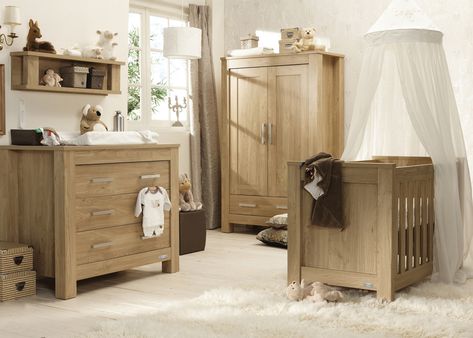 Rustic Crib, Baby Furniture Sets, Regal Design, Cot Bed, Furniture Room, Baby Room Furniture, Baby Nursery Furniture, Nursery Furniture Sets, Nursery Set