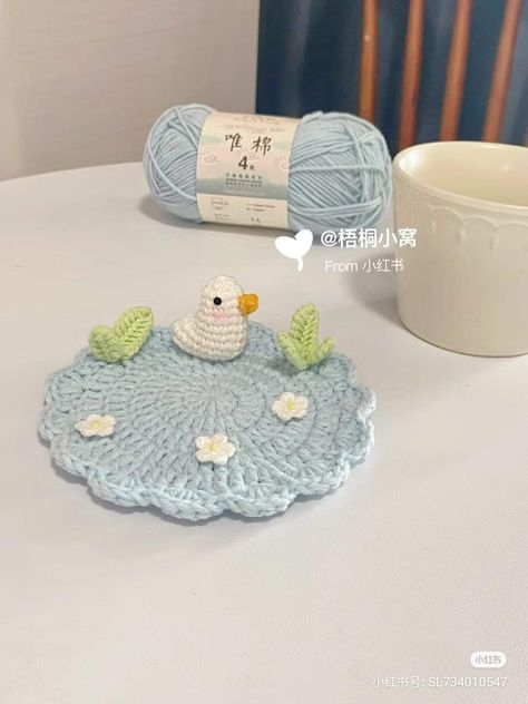 Crochet Bday Gift Ideas, Cute Crochet Aesthetic, Crochet Stall Ideas, Cool Things To Crochet Easy, Crochet Easy Gifts, Things To Crochet With White Yarn, Crochet Trinket Dish Free Pattern, Things To Crochet For Boyfriend, Cute Crochet Ideas Aesthetic