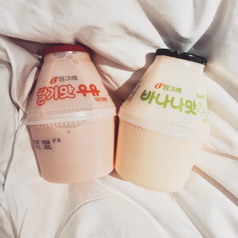 Korean Strawberry Milk Aesthetic, Korean Milk Aesthetic, Banana Milk Aesthetic, Dairy Aesthetic, Strawberry Milk Aesthetic, Korean Banana Milk, Korean Strawberry Milk, Cider Drink Recipes, Korean Milk