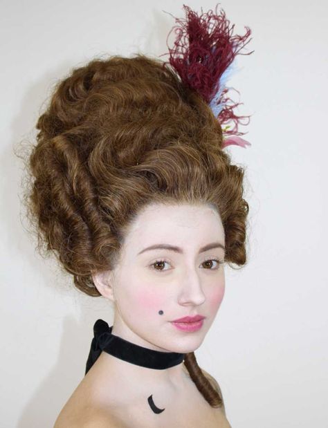 19th Century Makeup Looks, 1740s Hairstyles, 18th Century Hairstyles Woman, Late 1700s Hairstyles, 1790s Hair, 18th Century Makeup, 17th Century Wigs, French Wigs 18th Century, 18th Century Hairstyles