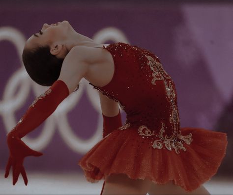 Alina Zagitova Aesthetic, Skating Pictures, Figure Skating Competition Dresses, Skate Aesthetic, Skating Aesthetic, Alina Zagitova, Skater Girl Outfits, Competition Dress, Ice Skate