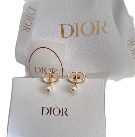 Dior Earrings Pearl, Dior Pearl Earrings, Cd Earrings, Lv Jewelry, Dior Party, Timeless Jewellery, Jewellery Dainty, Jewelry Cheap, Resin Pearl