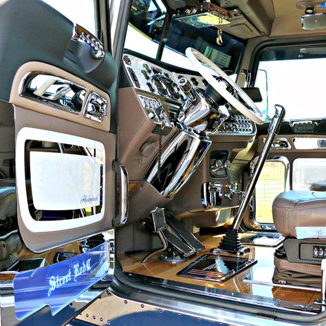 Custom Peterbilt 379 Peterbilt 379 Interior, Peterbilt 379 Custom Interior, Custom Peterbilt 379, Custom Peterbilt, Peterbilt 379, Truck Interior, Big Rig, Peterbilt, Interior Ideas