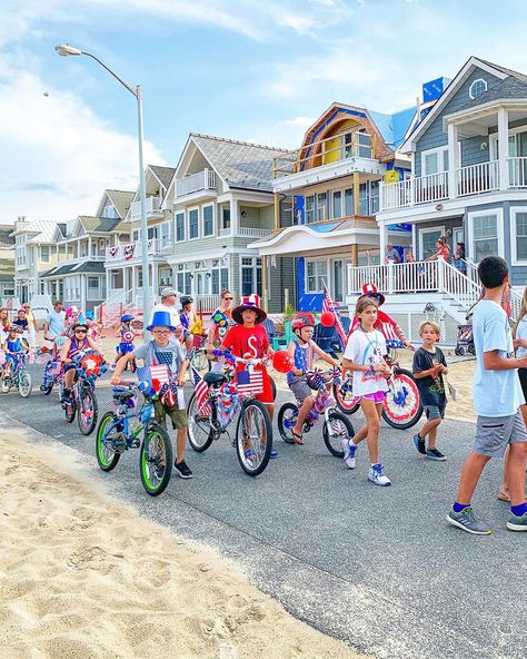 Parade Aesthetic, Manasquan Nj, July Vibes, Sullivan Family, 4th Of July Parade, One Chance, Hendrix, Labor Day, The Kids