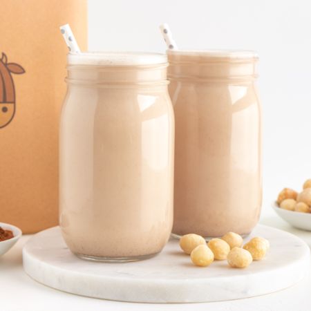 Macadamia Nut Milk, Inflammatory Drinks, Cow Recipes, Macadamia Milk, Nut Milk Recipe, Almond Cow, Paleo Drinks, Almond Milk Recipes, Milk Smoothie