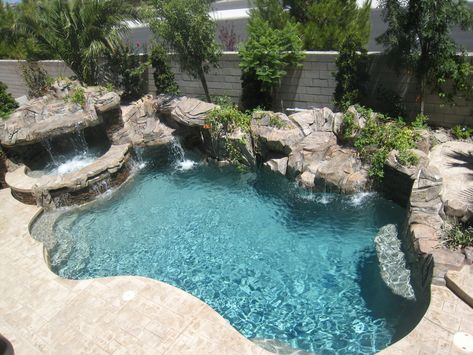 Freeform pool and raised spa with water features and stone accents. Fit a pool in any size yard: /swimming-pools-for-small-yards/ Cabana Pool Party, Anthony Sylvan Pools, Outfit Pool Party, Pool Party Outfit, Pools For Small Yards, Pool Shed, Florida Pool, Freeform Pools, Swimming Pool Photos