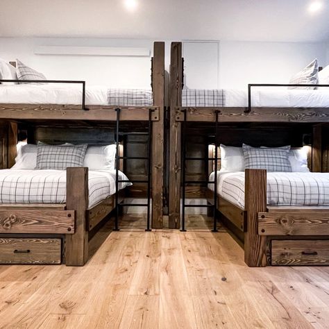 BIG SKY BUNKS Gallery | Custom Bunk Beds Images and Photos Bunk Bed For Adults, Bunk Bed Playhouse, Rustic Bunk Beds, Cabin Bunk Beds, Modern Bunk, Lakehouse Bedroom, Bunk Bed Room, Bunk Bed Rooms, Adult Bunk Beds