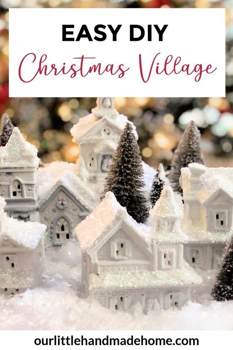 Christmas Decor Room, Inexpensive Decorating Ideas, Diy Christmas Village Displays, Gold Christmas Decor, Christmas Village Sets, Diy Christmas Village, Easy Budget, Christmas Village Houses, Christmas Village Display