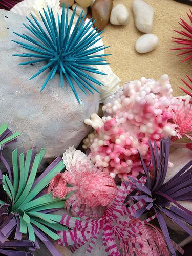 II - I must go down to the sea again... Under The Sea Decorations Diy, Decoration Theme Marin, Coral Reef Craft, Decor Marin, Under The Sea Decorations, Underwater Theme, Ocean Birthday, Ocean Party, Mermaid Under The Sea