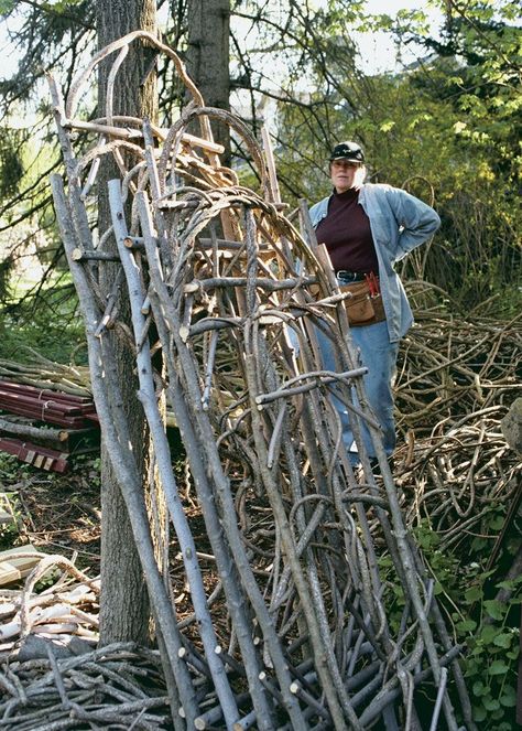 Rustic Trellis, Building A Trellis, Grape Trellis, Arbors Trellis, Diy Garden Trellis, Diy Trellis, Garden Vines, Trellis Design, Garden Trellis