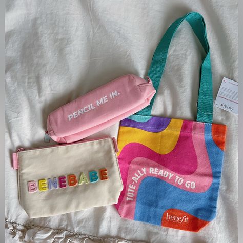 Bundle Of Benefit Cosmetics Merchandise 1 Small Canvas Tote Bag With Cute Colorful Design! 1 “Benebabe” Makeup Bag 1 Makeup Bag/Pencil Case (Perfect For Brushes!) Exclusive Items! Canvas Bag Outfit, School Merchandise Ideas, Tote Bag Aesthetic Design, Merchandise Aesthetic, Canvas Tote Bag Design, Company Merch, Totebag Aesthetic, Cute Merchandise, Tote Bag Business