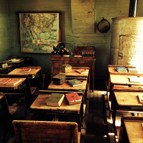 Old school room photo I took in a small town Victorian School Aesthetic, Old Teacher Aesthetic, Old Schoolhouse Aesthetic, Vintage Schoolhouse Aesthetic, Old Classroom Aesthetic, Retro School Aesthetic, Boarding School Classroom Aesthetic, Old Small Town Aesthetic, Finishing School Aesthetic