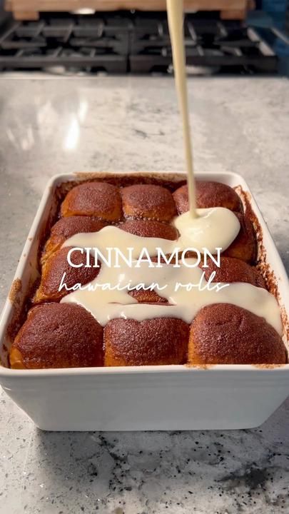 (1)Cinnamon Hawaiian Rolls! 🤍 #cinnamonroll #easyrecipe #britscookin | TikTok Cinnamon Rolls Breakfast, Cinnabon Recipe, King Hawaiian Rolls, Hawaiian Roll, Sweet Roll Recipe, Hawaiian Sweet Rolls, Cinnamon Recipes, Hawaiian Rolls, Easy Cinnamon