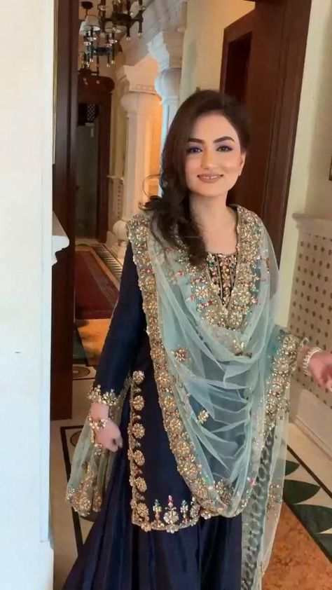 Dress style 😍😍 | Party wear indian dresses, Designer party wear dresses, Indian fashion Party Dresses Pakistani, Velvet Dress Designs, Pakistani Fancy Dresses, Pakistani Dresses Casual, Pakistani Fashion Party Wear, Beautiful Pakistani Dresses, Salwar Kamiz, Bridal Dress Fashion, Designer Party Wear Dresses