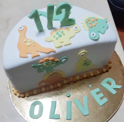 Dinosaur Half Birthday Cake, Half A Year Cake, Half Year Birthday Cakes 6 Months, 6 Month Birthday Cake Boy Baby, Half Cake Birthday 6 Months Boy, 1/2 Birthday Cake 6 Months Boy, Half Birthday Cake Boy, Half Year Birthday Cakes, Cake Half Birthday