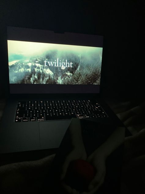 Watching Twilight Aesthetic