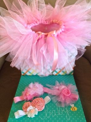 How to Make a No Sew Baby Tutu tutorial by Katie Crafts; http://katiecrafts.com Baby Tutu Diy, Baby Tutu Tutorial, No Sew Baby, Tulle Skirt Kids, Diy Tulle Skirt, Tulle Skirt Tutorial, Tutu Tutorial, No Sew Tutu, Diy Tulle