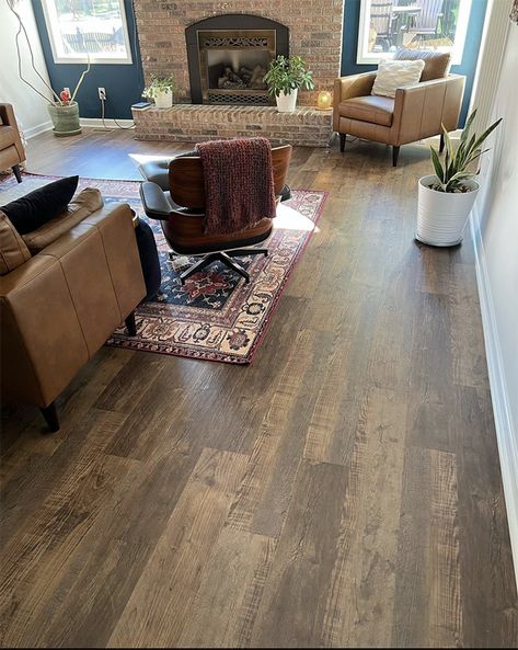 Create a warm and rustic vibe in your home with Duxbury Oak luxury vinyl. ✨ #interiors #coretec #flooringinstallation #vinyl #woodflooring Cortec Luxury Vinyl Plank Flooring Cairo Oak, Coretec Pro Plus Ravenswood Oak, Cortec Luxury Vinyl Plank Flooring Calypso Oak, Coretec Vinyl Plank Flooring Cairo Oak, Cali Vinyl Flooring Offshore Oak, Installing Hardwood Floors, Luxury Vinyl Plank Flooring, Luxury Vinyl Tile, Vinyl Plank Flooring