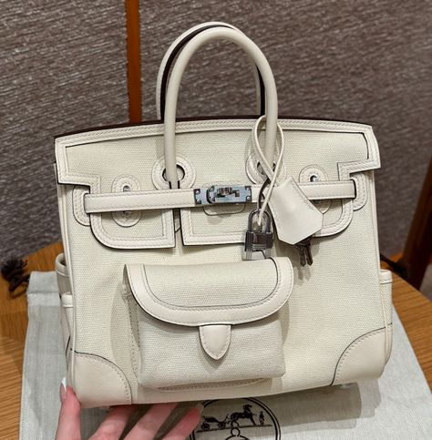 Shop Elegant Replica Hermes Cargo Birkin 25 CM Handbags- Cheap price and Free shipping ! Hermes Cargo, Cargo Birkin, Tiny Bags, Hermes Store, Limited Edition Bag, Authentic Models, Hermes Birkin 25, Cheap Handbags, Jane Birkin