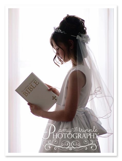 Communion Picture Ideas, First Communion Picture Ideas, First Communion Photo Ideas, First Communion Pictures, Communion Pictures, Communion Photos, Photograph Idea, Communion Hair, Hair Veil