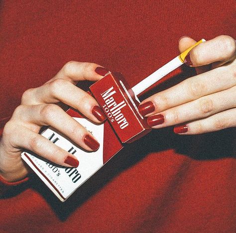 Marlboro red Romeo I Julia, Heather Chandler, I See Red, Cherry Bomb, Aesthetic Colors, Red Aesthetic, Aesthetic Grunge, الرسومات اللطيفة, Wall Collage