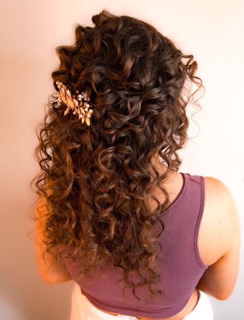 Brown Curly Wedding Hair, Curly Updo Wedding, Long Curly Wedding Hair, Curly Bride, Bridesmaid Hair Curly, Wedding Hairdo, Curly Bridal Hair, Wedding Hairs, Half Up Half Down Wedding Hair