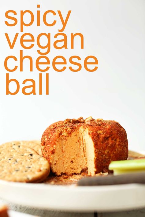 easy-spicy-vegan-cheese-ball-perfect-for-the-holidays-vegan-glutenfree-cheeseball-recipe Vegan Pimento Cheese, Pimento Cheese Ball, Vegan Cheese Ball, Vegan Cheese Recipes, Nice Recipes, Cheese Ball Recipes, Vegan Cream Cheese, Pimento Cheese, Vegan Appetizers