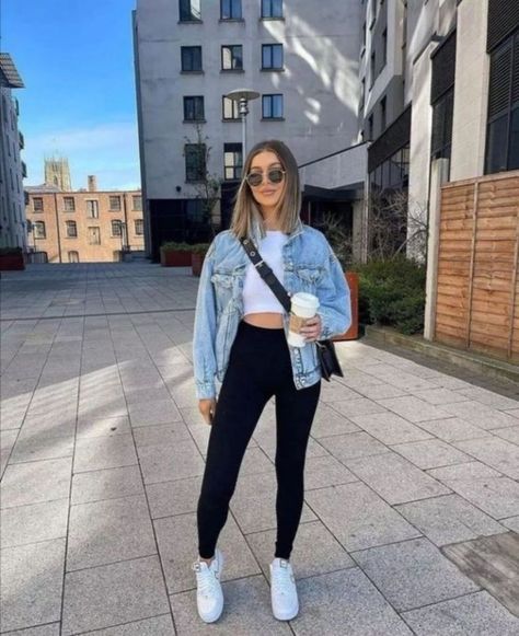 5 ideas de outfits cómodos y aesthetic para la universidad | Ser Zen School Outfits From Shein, Cool Outfits Aesthetic, Outfits From Shein, Outfits Leggins, Disney Outfits Women, Ideas De Outfits, Celebrity Casual Outfits, University Outfit, Casual College Outfits