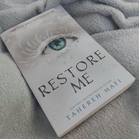 restore me by tahereh mafi Restore Me Book, Novels Aesthetic, Biblical Books, Restore Me, 2024 Books, Books Tbr, Contemporary Novels, Bday Wishlist, Realistic Fiction