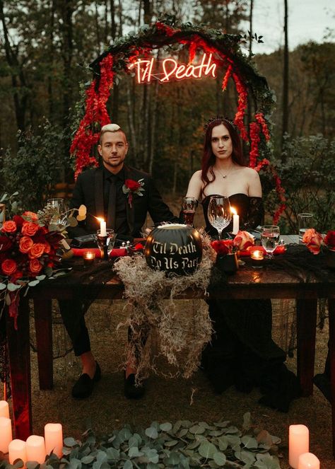 Halloween Romance, Scott Benson, Horror Wedding, Dark Romantic Wedding, Gothic Wedding Theme, Vampire Wedding, Dark Wedding Theme, Wedding Website Template, Edgy Wedding