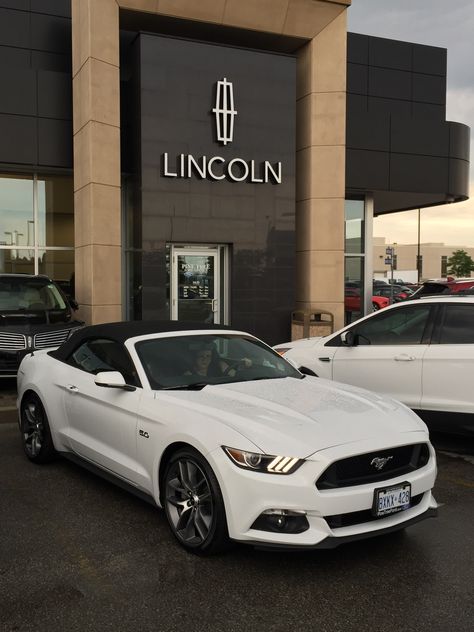 White Mustang, Ford Mustang Ecoboost, Mustang Ecoboost, S550 Mustang, First Cars, Ford Mustang Convertible, Ford Mustang Car, Girly Car, Lux Cars