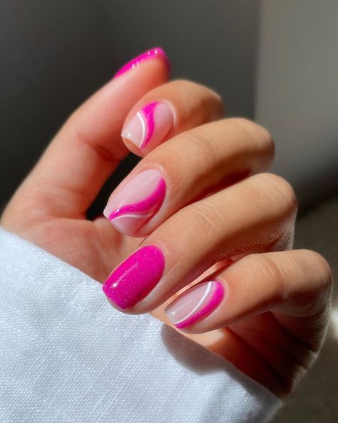 45 Casual Nails to Inspire You Magenta Nails, Milky Nails, Glittery Nails, Manikur Kuku, October Nails, Christmas Gel Nails, Simple Gel Nails, Work Nails, Nagel Tips