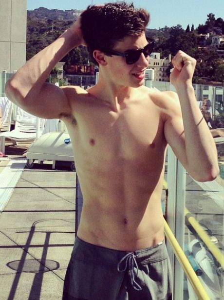 My Love Photo, Shawn Mendes Shirtless, Avatar Art, Shawn Mendes Quotes, Shawn Mendes Funny, Shawn Mendes Imagines, Shawn Mendes Wallpaper, Magcon Boys, Cameron Dallas