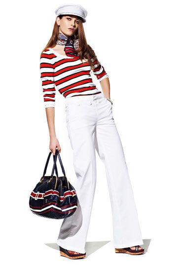 sailor style I'd be swaggering in this. Sailing Fashion, Eclectic Closet, French Riviera Style, Riviera Style, Nautical Outfits, Sailor Style, Ivy Style, Navy Style, Preppy Dresses