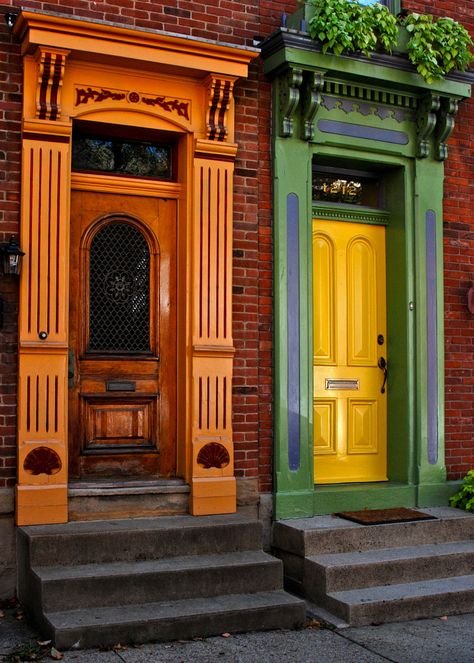 Mexican War Streets | What I found while wandering the Mexic… | Flickr Townhouse Garden, Gorgeous Doors, Door Detail, Cool Doors, Green Door, Antique Doors, Door Gate, Pittsburgh Pennsylvania, Old Doors