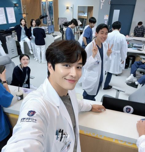 Dr Cha Kdrama, Doctor Cha Kdrama, Roy Kim, Netflix Kdrama, Jo In Sung, No Min Woo, Japanese Drama, Kdrama Actors, Tv Drama