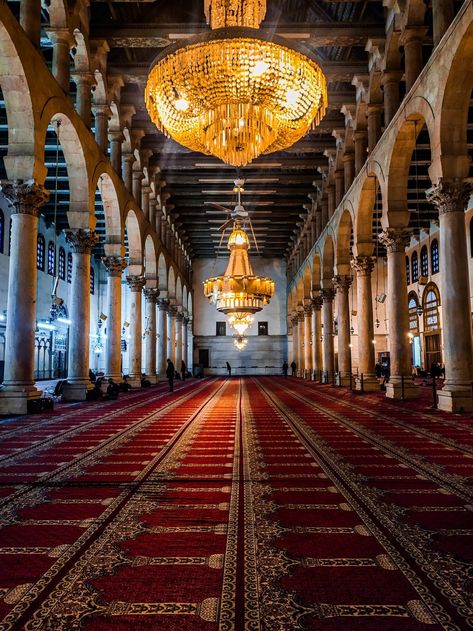 Umayyad mosque Damascus,Syria Great Mosque Of Damascus, Brown Hallway, Syria Before And After, Comercial Interior Design, Umayyad Mosque, Free Person, Wallpaper Ramadhan, Syria Flag, Damascus Syria