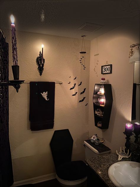 #spooky #gothbathroom #gothicdecor #halloween Goth Restroom, Emo Bathroom, Gothic Halloween Bathroom, Spooky Restroom Decor, Horror Bathroom Ideas, Haunted Bathroom Decor, Goth Bathroom Ideas, Goth Bathroom Decor, Spooky Bathroom Decor