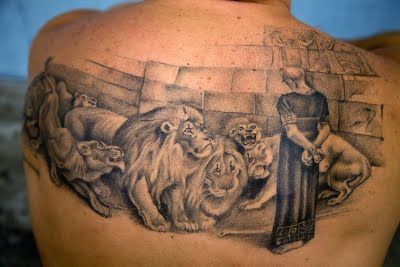 Daniel in the lion's den Daniel In The Lions Den Tattoo, Lions Den Tattoo, Tattoo Aftercare Tips, Daniel In The Lion's Den, Daniel And The Lions, Lion's Den, Funky Tattoos, Lion Tattoo Design, Old Tattoos