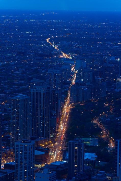 City Lights Wallpaper, Blue Hour Photography, John Hancock Center, The Blue Hour, Chicago Aesthetic, Baby Kitty, Blue Vibes, City Lights At Night, John Hancock