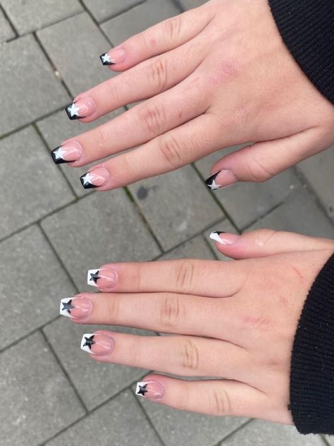 Black French Tip With White Stars, Coffin Grunge Nails, Black And White Nails With Stars, Black French With Stars, Star French Nails, French Tip Nails With Stars, French Nails With Stars, White Nails With Stars, Star French Tip Nails