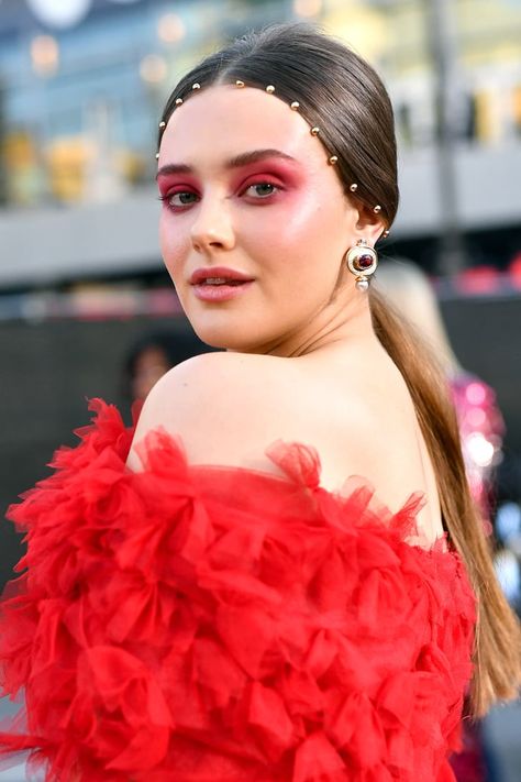 Katherine Langford, Looks Kylie Jenner, Red Carpet Beauty, Celebrity Makeup Looks, Editorial Hair, Glam Hair, Beauty Looks, Celebrity Makeup, Hair Art