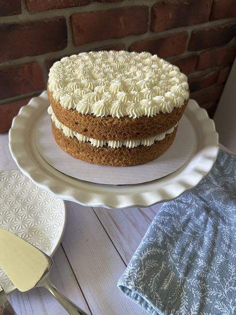 French Vanilla Espresso Cake with Almond Mascarpone Frosting Cake With Mascarpone Frosting, Coffe Cake, Cake With Mascarpone, Key Lime Cake, Espresso Cake, French Vanilla Cake, Mascarpone Frosting, French Vanilla Coffee, White Chocolate Buttercream