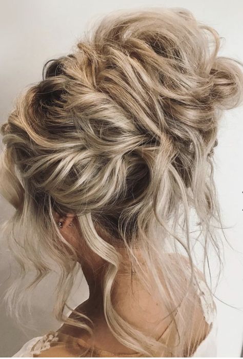 Formal Hairstyles Updo Classy, Blonde Wedding Hair Updo Messy Buns, Hobo Updo, Big Hair Updo Messy, Voluminous Hair Updo, Big Low Bun Wedding Hair, Loose Curly Updo Wedding, Loose Romantic Updo, Goddess Updo Hairstyles