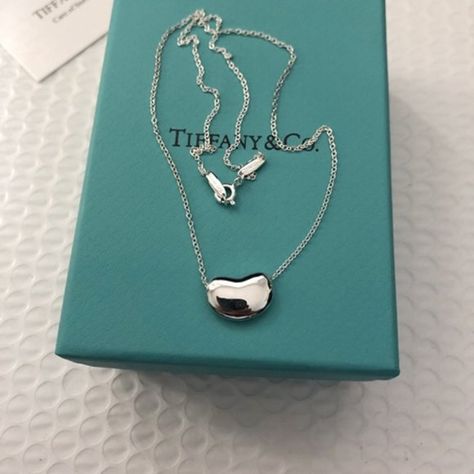 Tiffany Elsa Peretti Rare Bean Pendant Necklace Tiffany Bean Pendant, Tiffany And Co Elsa Peretti, Elsa Peretti Jewelry, Tiffany Bean, Elsa Peretti Tiffany, Tiffany Elsa Peretti, Nursing Motivation, Jewelry Tiffany, Tiffany And Co Necklace