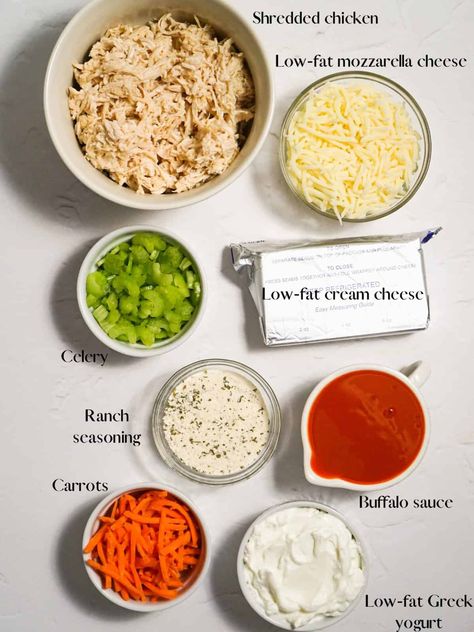 Greek yogurt buffalo chicken dip is an easy recipe perfect for football season or a Super Bowl party, or any potluck. This healthy buffalo chicken dip is sure to be a hit with it's creamy texture and tangy flavor! Buffalo Chicken Dip Healthy, Yogurt Buffalo Chicken Dip, Buff Chicken Dip, Healthy Buffalo Chicken Dip, Healthy Buffalo Chicken, Chicken Dip, Easy Cream, Super Bowl Party, Buffalo Chicken Dip