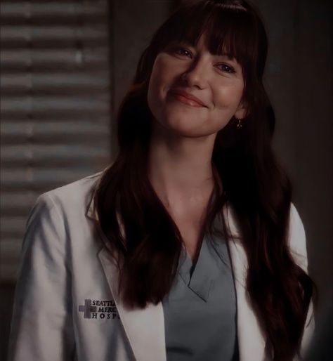 Lexi Greys Anatomy, Greys Aesthetic, Meredith Grey's Anatomy, Grey Icons, Medical Series, Greys Anatomy Characters, Chyler Leigh, Lexie Grey, Grays Anatomy