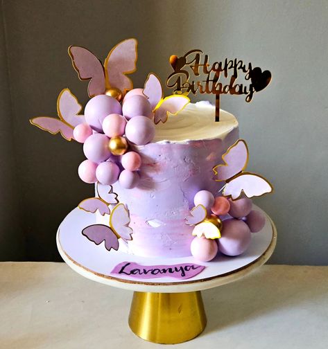 Isn't this pretty, girly, eye soothing cake.. 😍 No girl can say no to this cake. Pretty lavender. Order your next cake from @pinkfrost_patisserie #cakeforgirls #pinkcake #purplecake #butterflythemecake #kidscake #beautifulcakes #noidabakery #noidahomebaker #designercakesinnoida #customisecakesinnoida #pinkfrost_minicakes #pinkfrost_patisserie Purple And Pink Cake Designs, Purple Girly Cake, Pink Purple And Gold Birthday Cake, Pink And Gold Cake Butterfly, Butterfly Theme Cake, Butterfly Cake Lavander, Cake Pretty, Kids C, Cake Artist