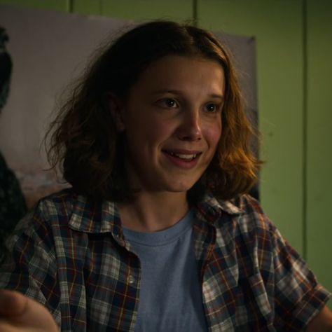 Alice Longbottom Ii, Eleven Hopper, El Stranger Things, Millie Bobby Brown Movies, Stranger Things Eleven, 11 Stranger Things, Lydia Deetz, Orange Candle, Eleven Stranger Things