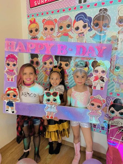 Lol Party Activities, Lol Diy Party Ideas, Lol Pool Party Ideas, Lol Surprise Birthday Decorations, L.o.l Party Ideas, Diy Lol Doll Party Decorations, Lol Birthday Party Ideas Diy, Lol Omg Birthday Party Ideas, Diy Lol Surprise Birthday Party